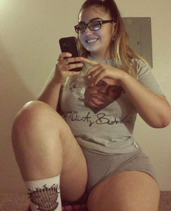 Bostancı Balık Etli Sarışın Genç Escort Bayan Nevin - Image 1