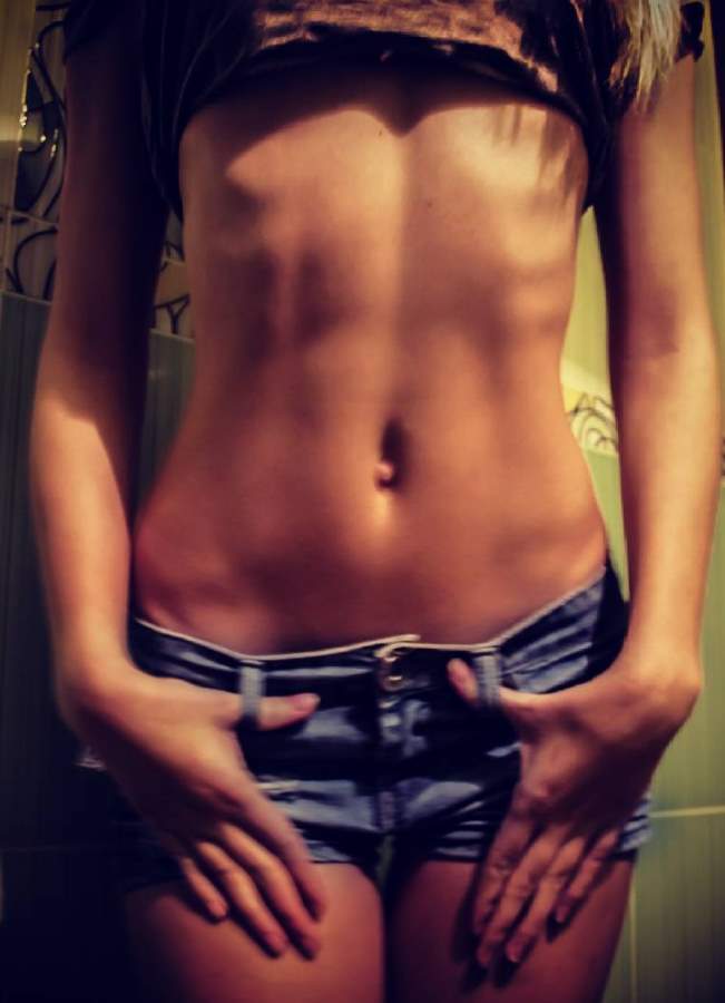 Kurtköy Zayıf Seksi Çıtır Escort Gözde - Image 1