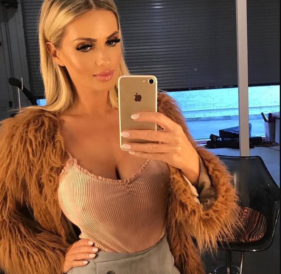 Gebze Sarışın Elit Rus Escort Bayan Alberta - Image 1