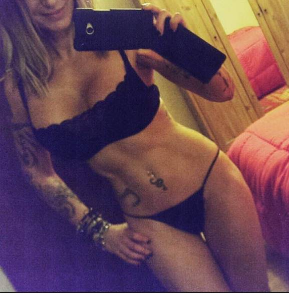 Kurtköy Sarışın Uzun Boylu Partner Escort Bayan Afet - Image 1