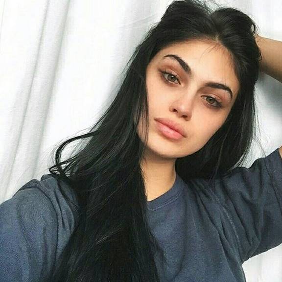 Pendik Esmer Bakımlı Otele Gelen Escort Bayan Kübra - Image 1