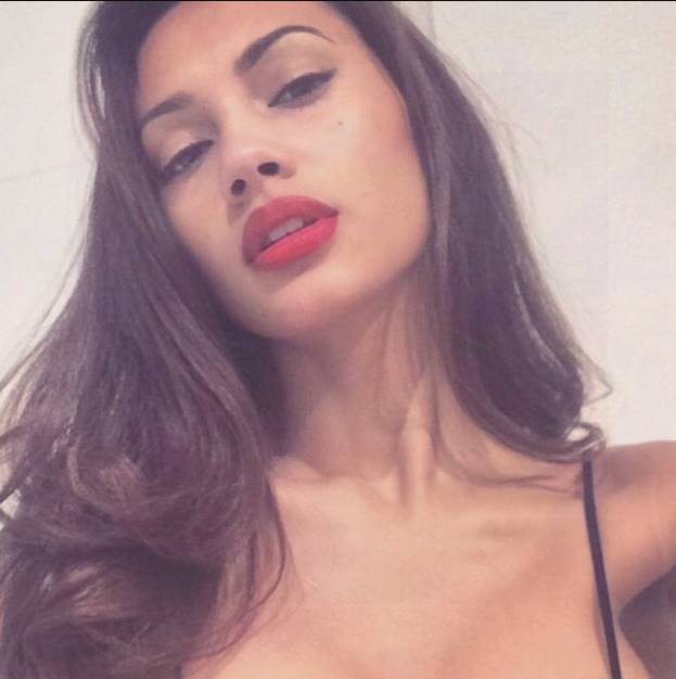 Pendik Esmer Profesyonel Çıtır Escort Bayan Dicle - Image 1